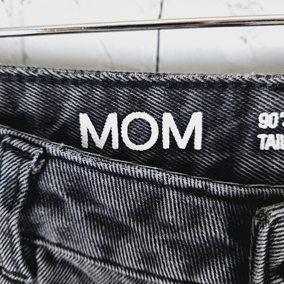 MANDEE | 90s ultra high rise tapered leg distressed mom jeans - Picture 8 of 10